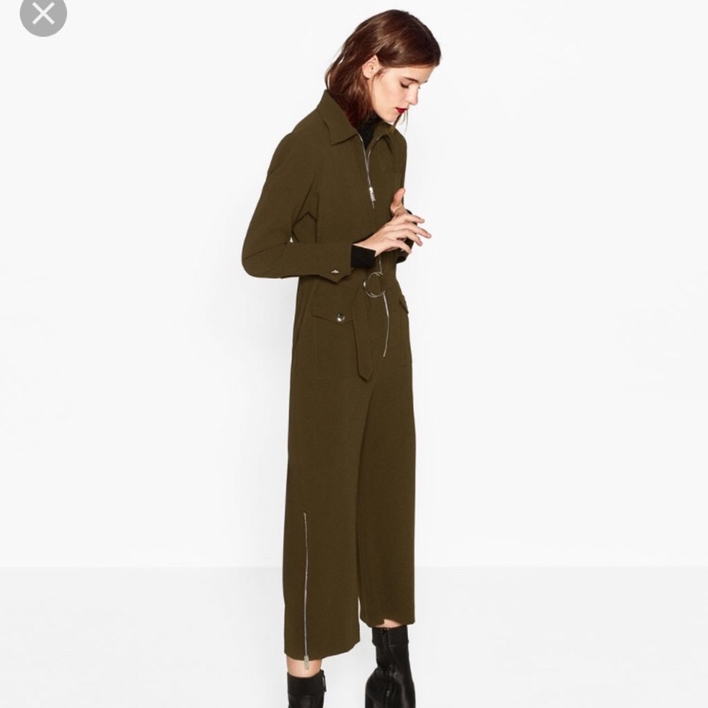 Zara khaki zipped jumpsuit S